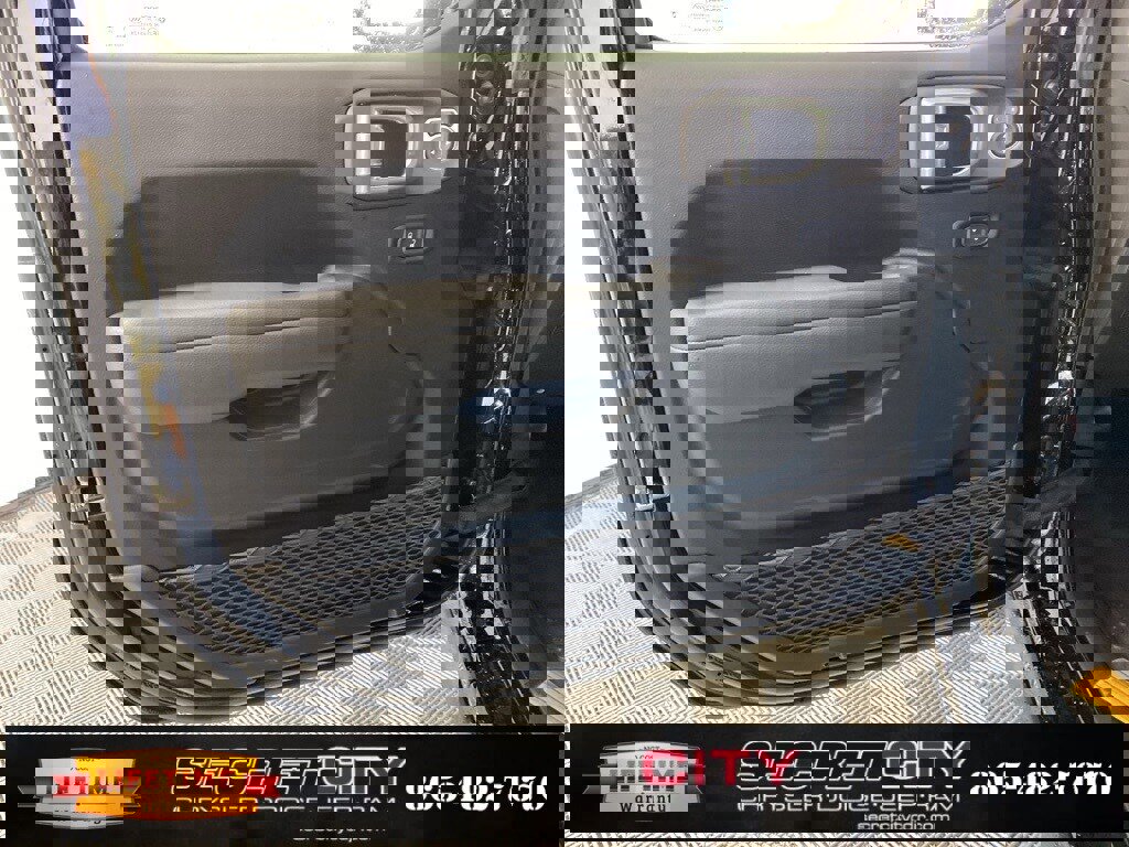 New 2026 Jeep Wrangler Unlimited Rubicon image 12