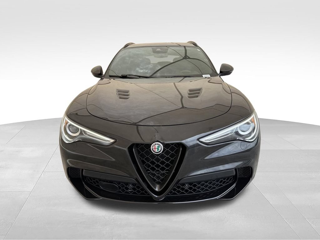Used 2021 Alfa Romeo Stelvio Quadrifoglio AWD/4WD image 6