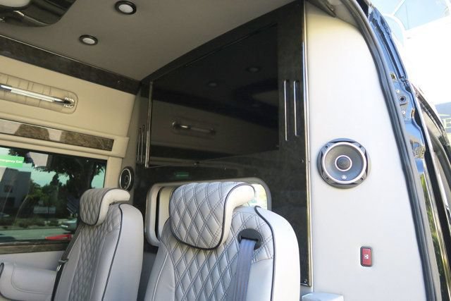 Used 2020 Mercedes-Benz Sprinter 3500 image 12