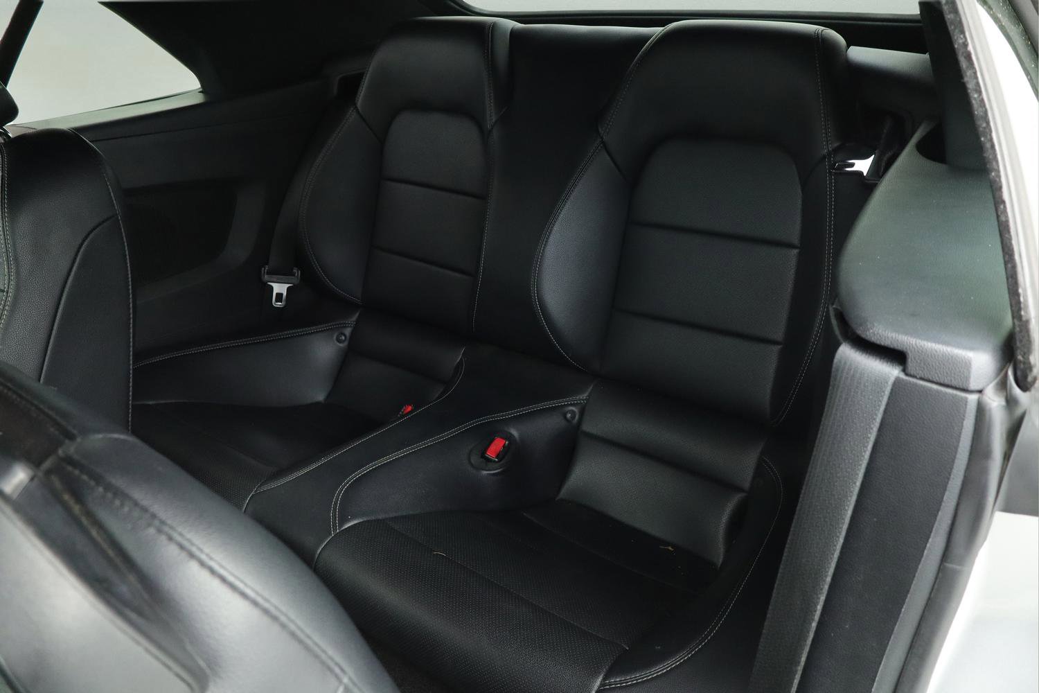 Used 2016 Ford Mustang Premium image 16