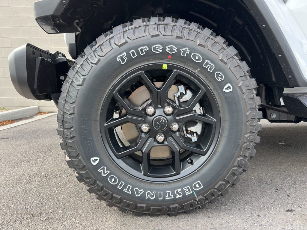 New 2025 Jeep Gladiator High Tide image 25