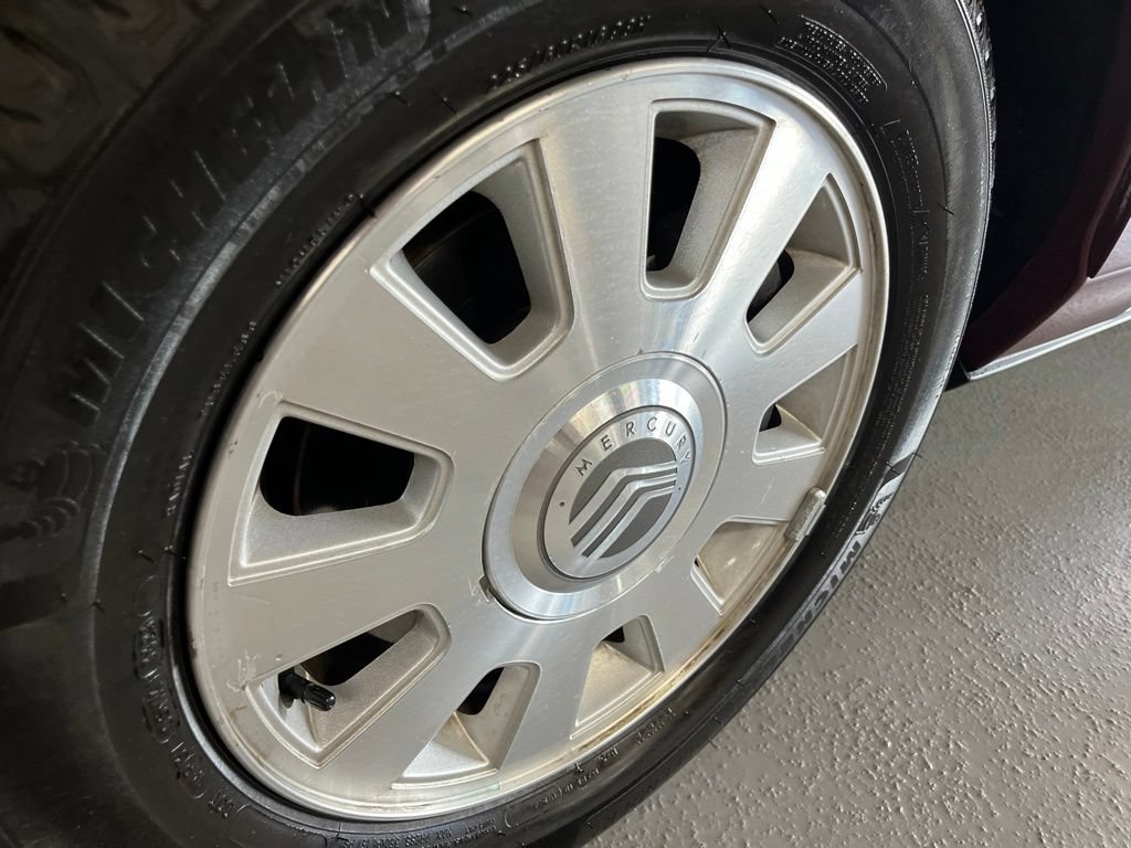 Used 2005 Mercury Grand Marquis LS RWD image 7