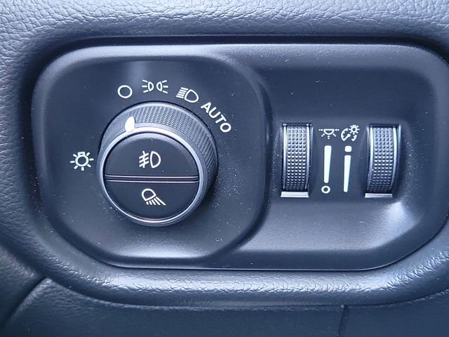 Used 2020 RAM 3500 Big Horn w/ Level 1 Equipment Group AWD/4WD image 19