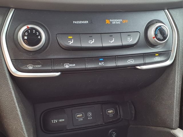 Used 2020 Hyundai Santa Fe SE AWD/4WD image 17