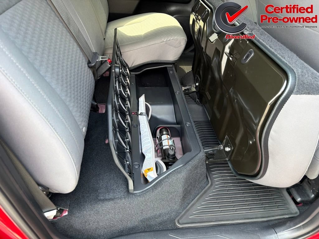 Used 2021 Toyota Tacoma SR5 RWD image 23