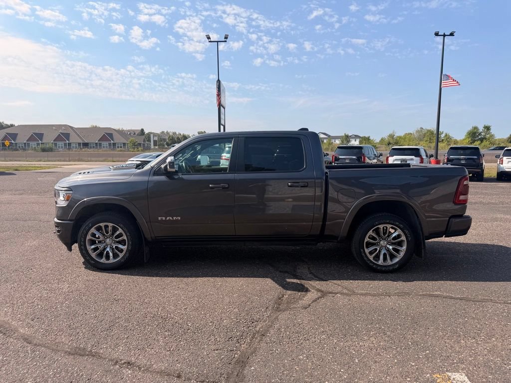 Used 2019 RAM 1500 Laramie AWD/4WD image 10