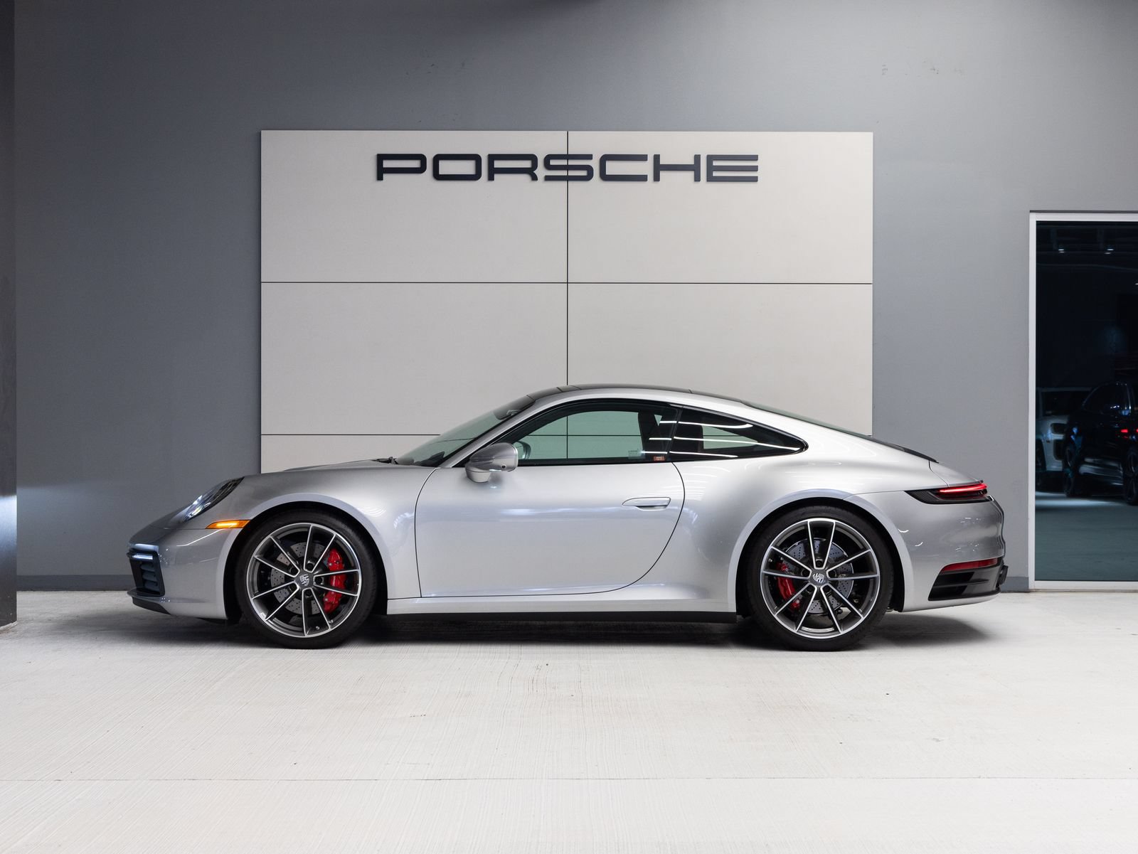 Certified 2024 Porsche 911 Carrera S RWD image 2