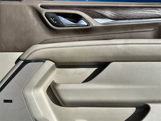 Used 2021 GMC Yukon Denali w/ Denali Premium Package image 23