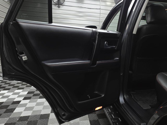 Used 2021 Toyota 4Runner TRD Off-Road Premium w/ Moonroof Package AWD/4WD image 35