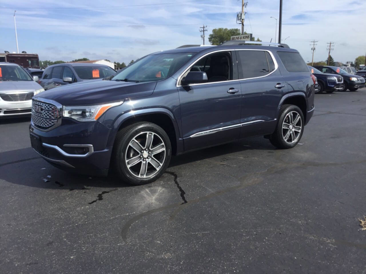 Used 2019 GMC Acadia Denali w/ Technology Package image 1