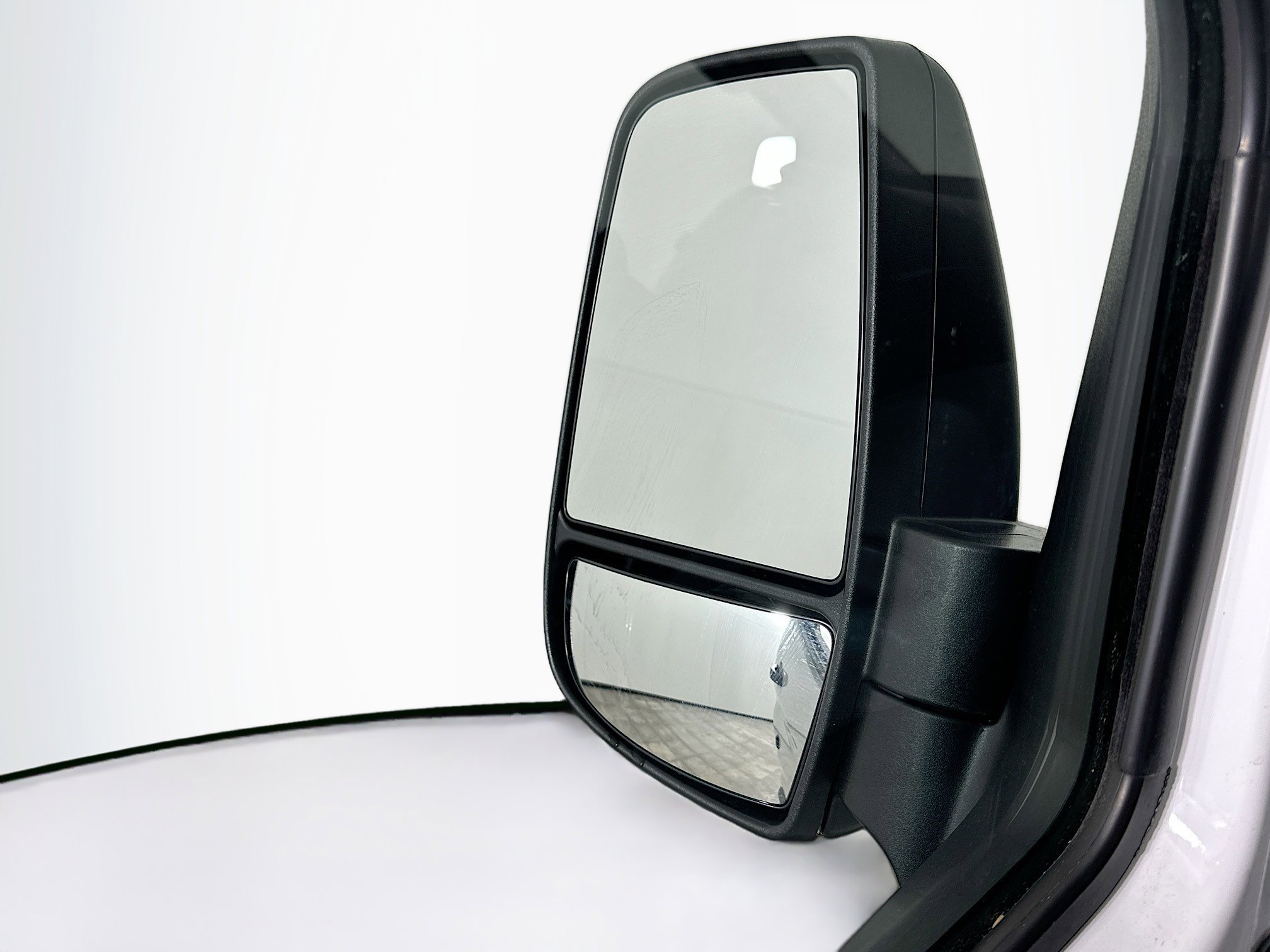 Used 2016 Ford Transit 150 130 Medium Roof image 16