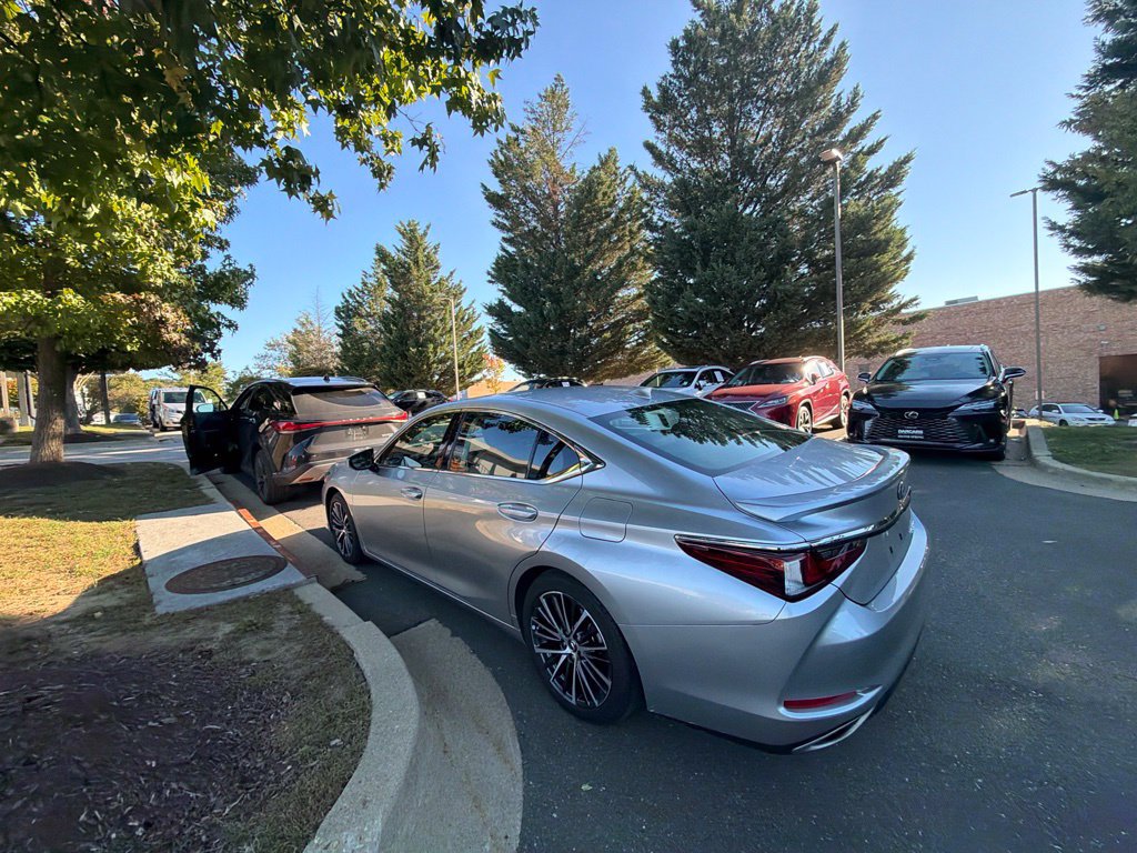 Certified 2023 Lexus ES 350 w/ Premium Package FWD image 15