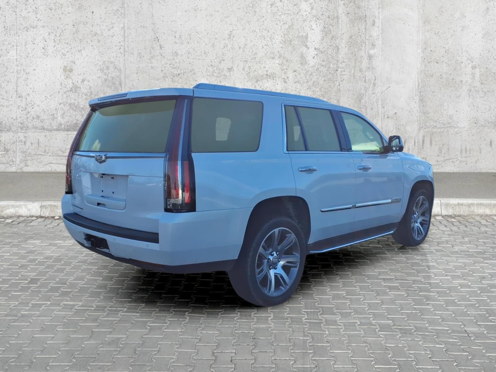 Used 2016 Cadillac Escalade Premium AWD/4WD image 14