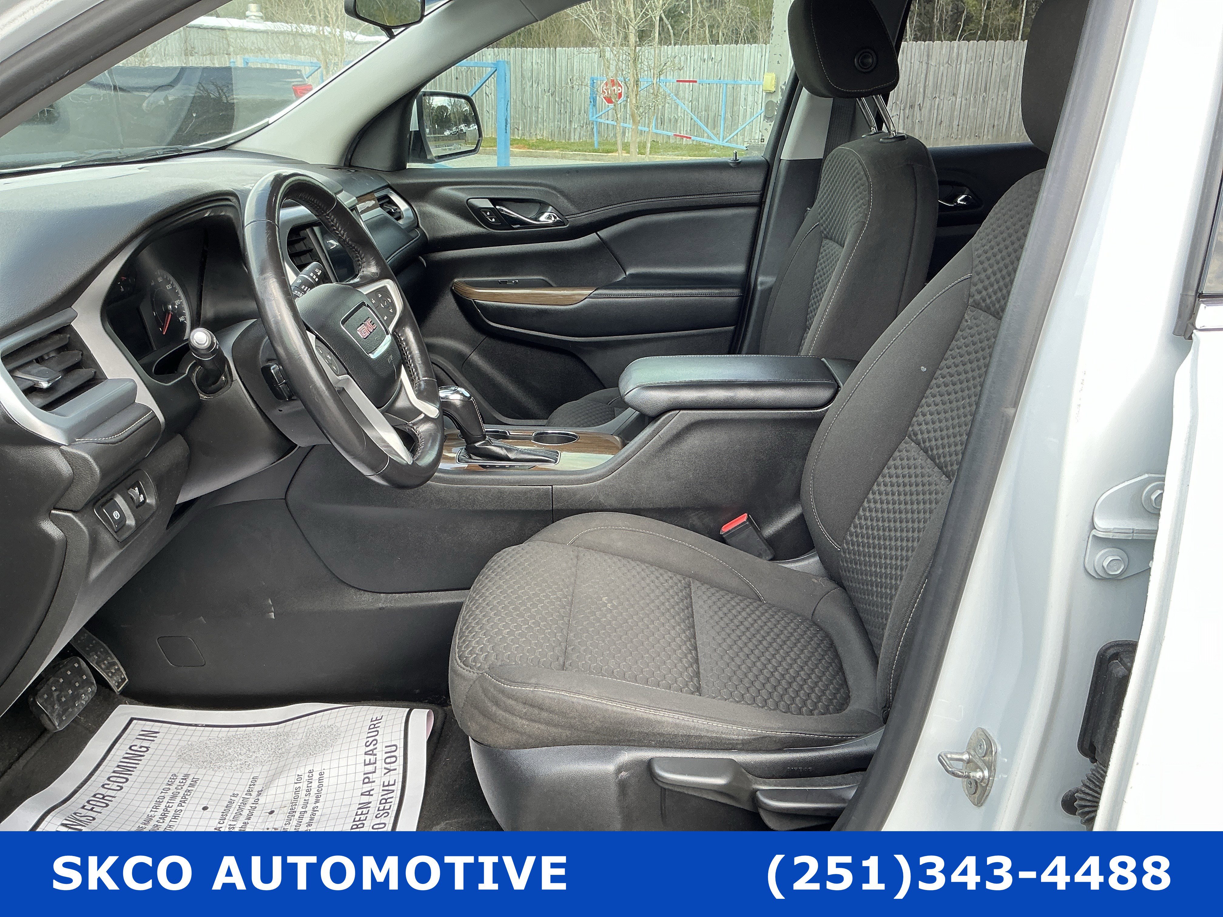 Used 2019 GMC Acadia SLE image 11