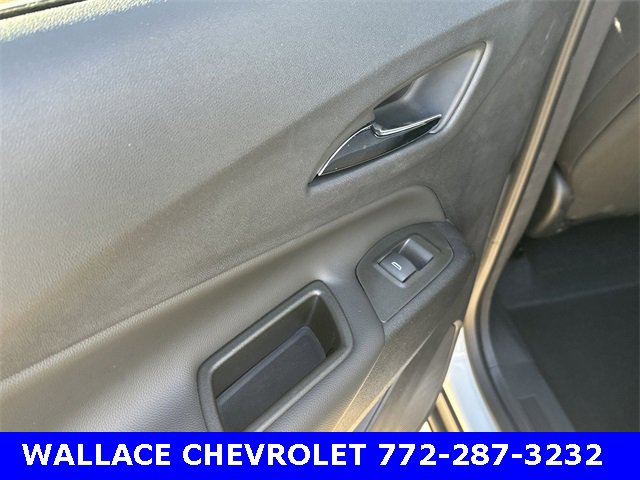 Certified 2023 Chevrolet Equinox LT image 11