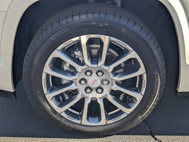 Used 2023 GMC Acadia Denali image 11