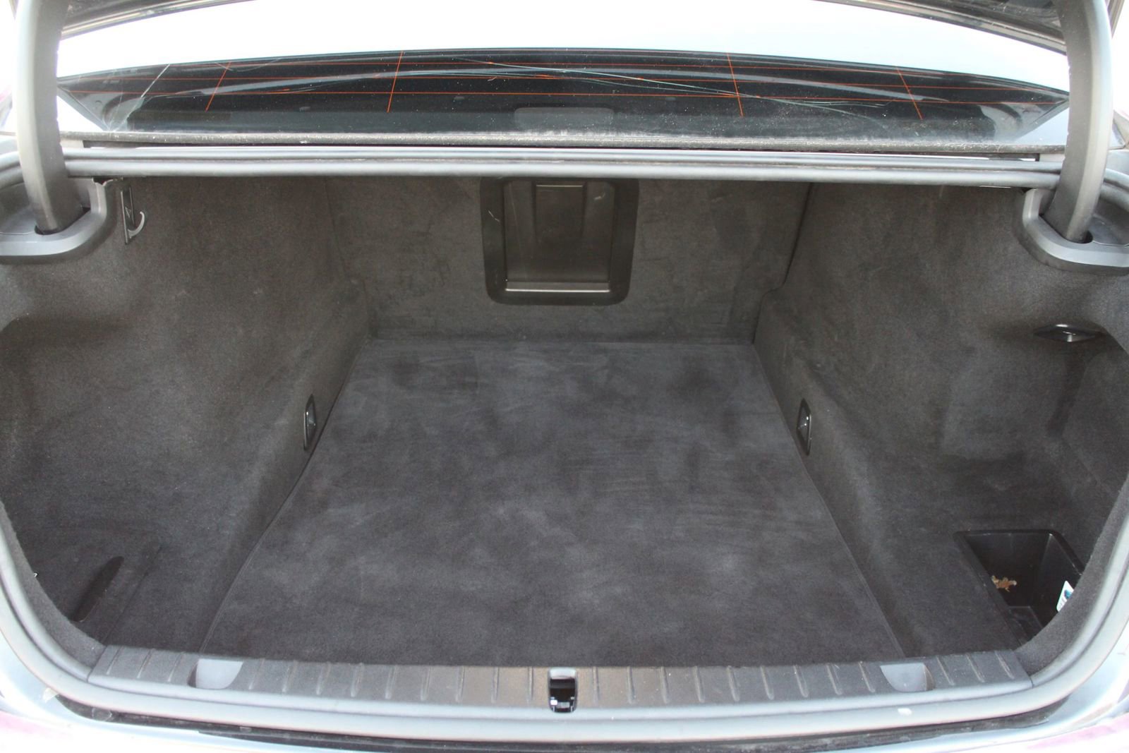 Used 2018 BMW 750i image 30