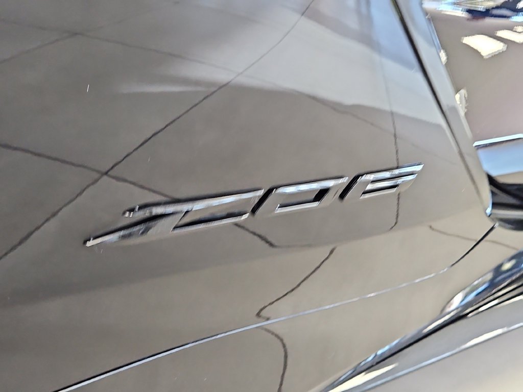 Used 2025 Chevrolet Corvette Z06 RWD image 10