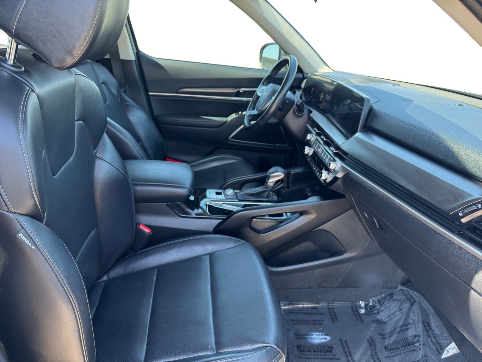 Used 2024 Kia Telluride LX image 15