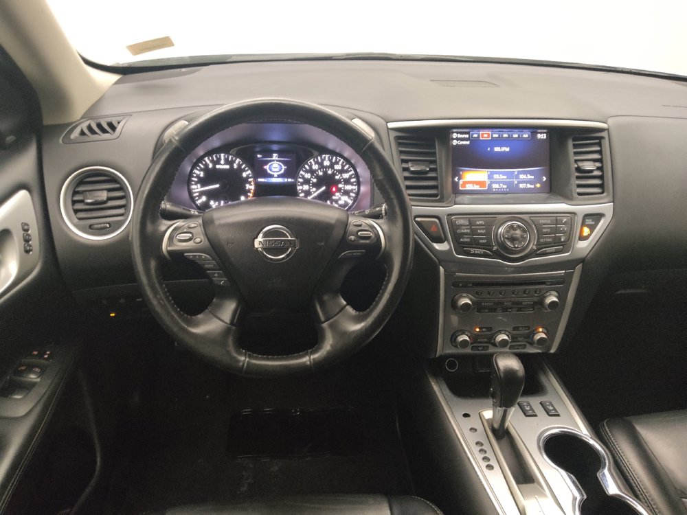 Used 2019 Nissan Pathfinder SL FWD image 22