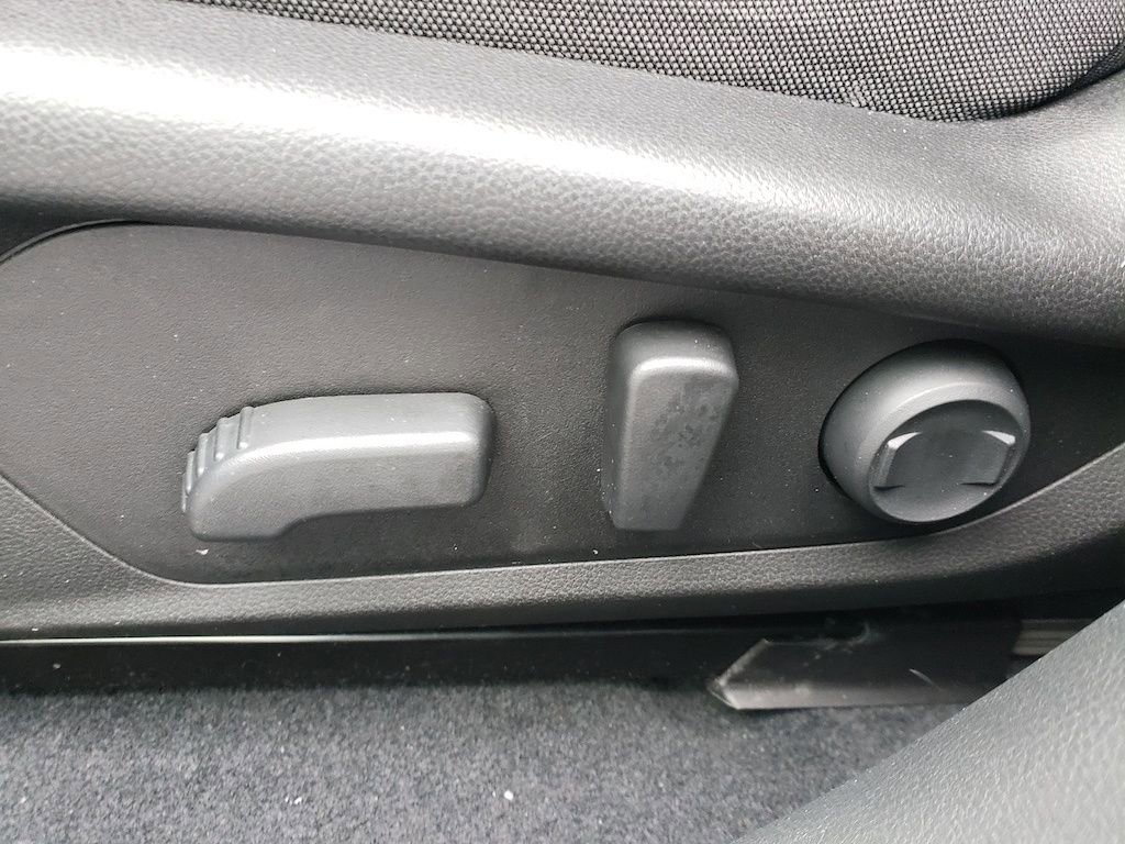 Used 2024 Subaru Crosstrek 2.0i Premium image 12