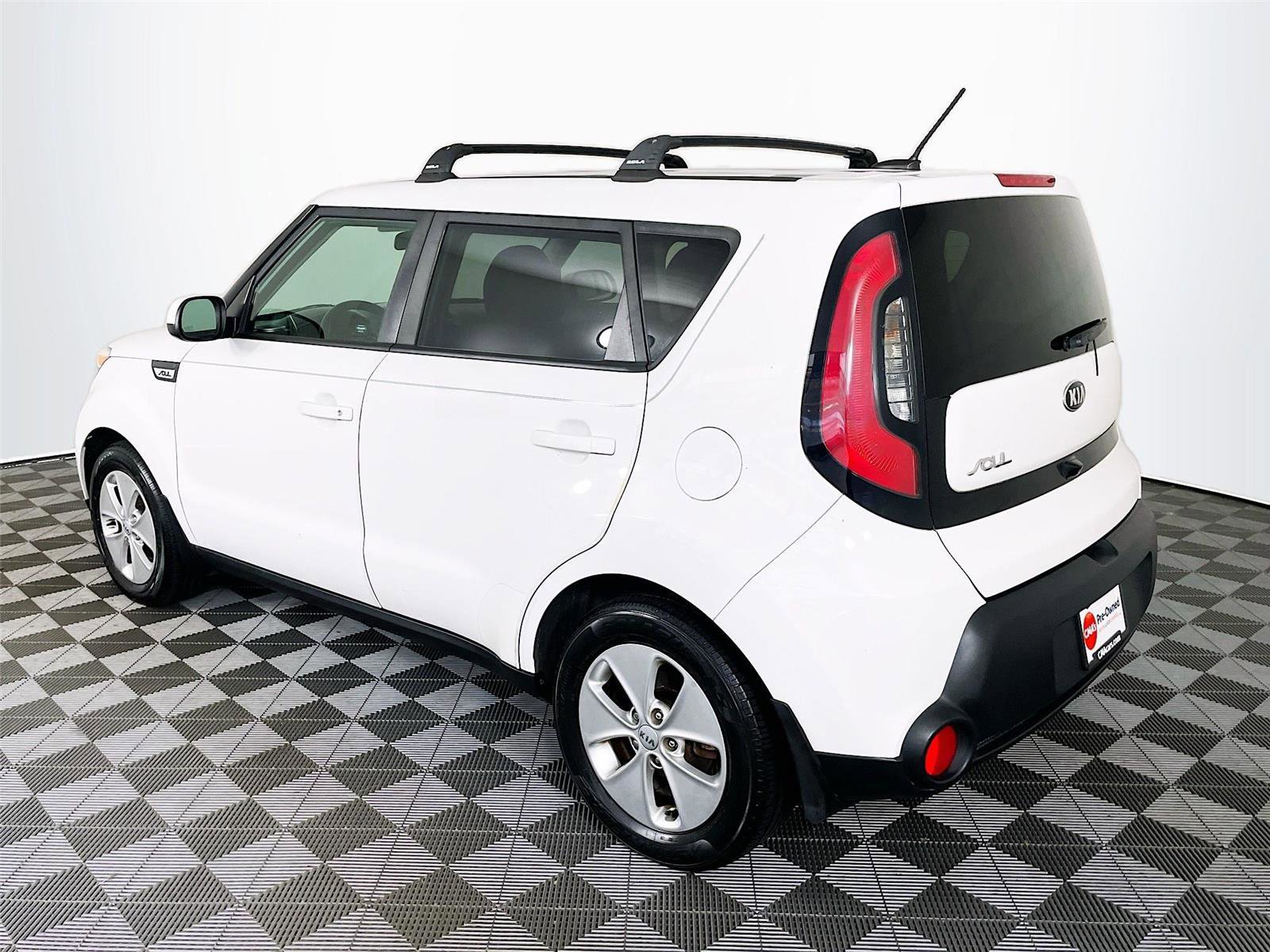 Used 2016 Kia Soul w/ Convenience Package FWD image 6