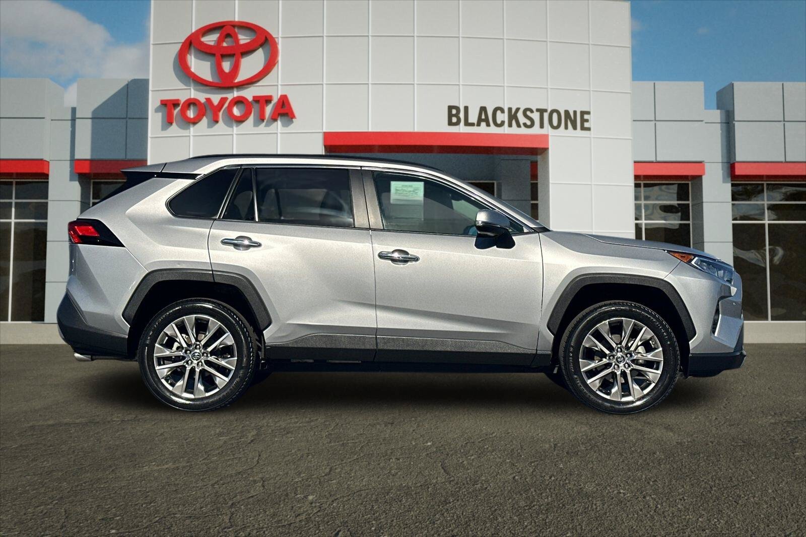 Certified 2019 Toyota RAV4 Limited AWD/4WD image 2