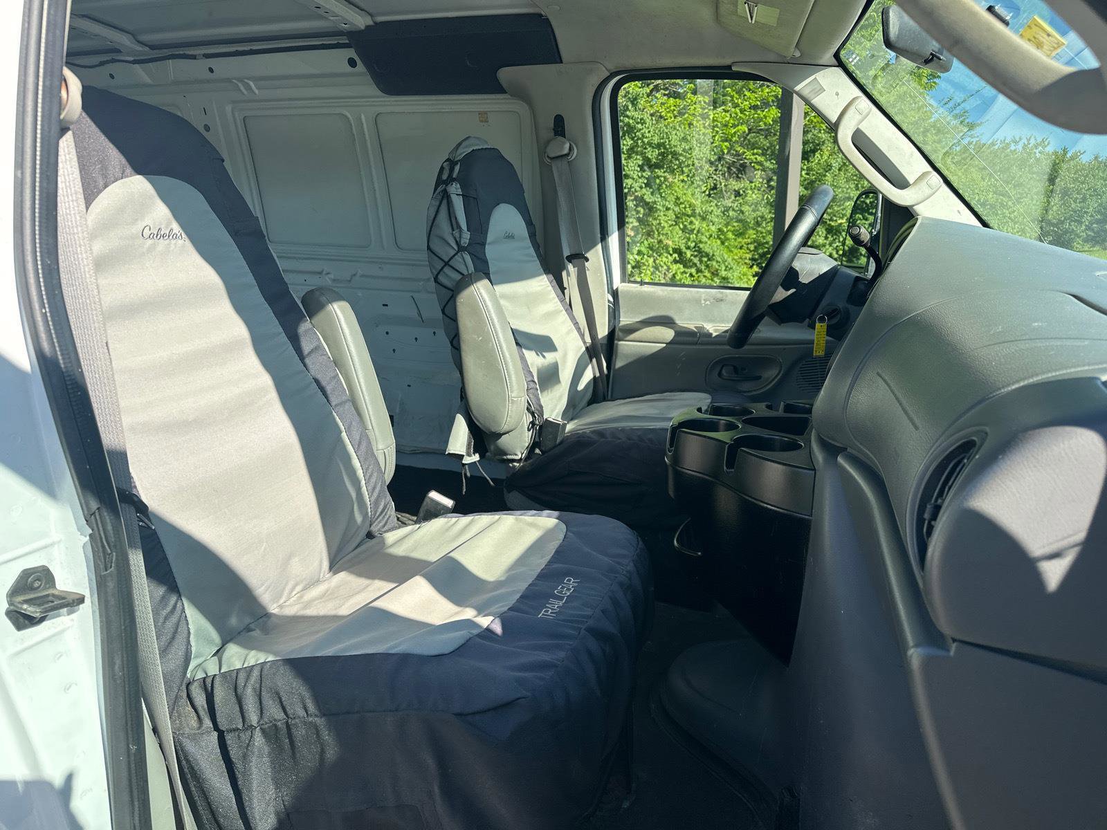 Used 2008 Ford E-150 and Econoline 150 RWD image 6