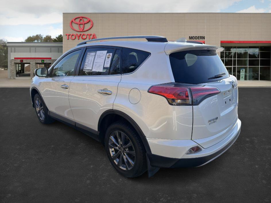 Used 2018 Toyota RAV4 Limited image 6
