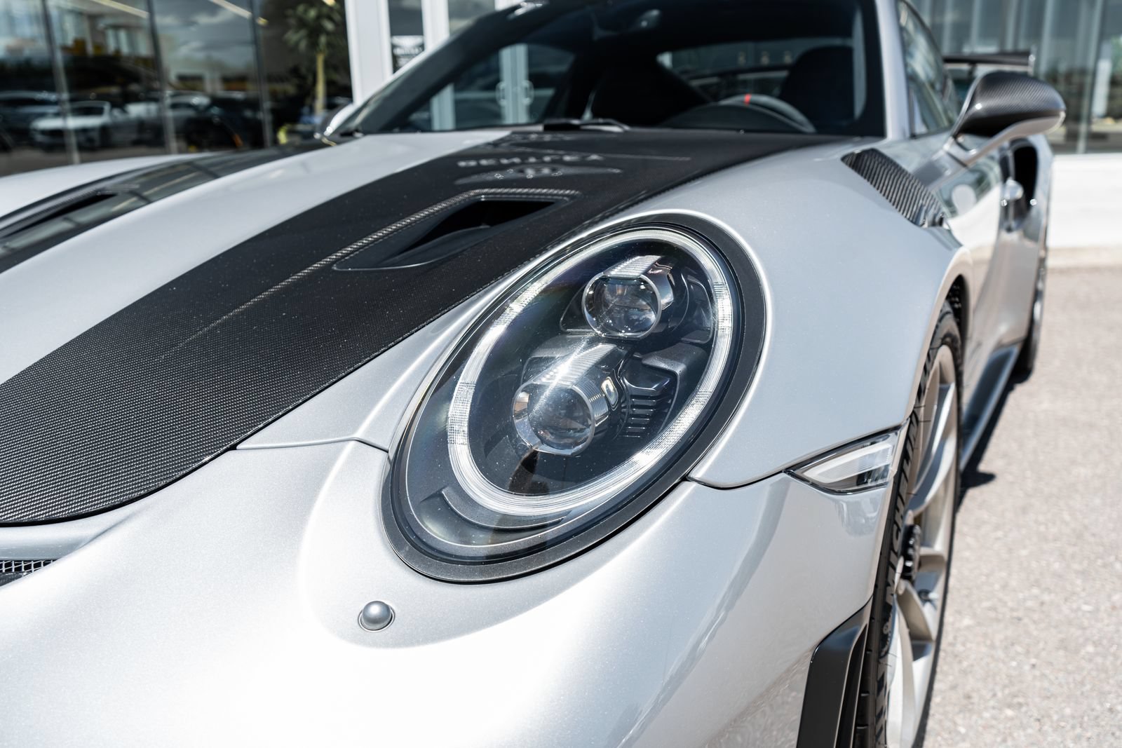 Used 2019 Porsche 911 GT2 RS RWD image 23
