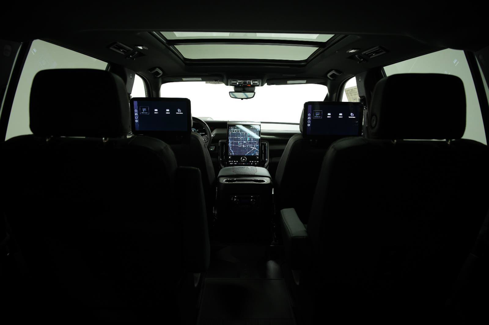 New 2026 GMC Yukon XL AT4 w/ AT4 Premium Plus Package AWD/4WD image 16