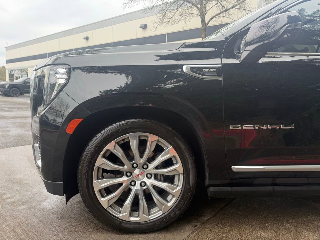 Used 2021 GMC Yukon Denali w/ Denali Ultimate Package image 7