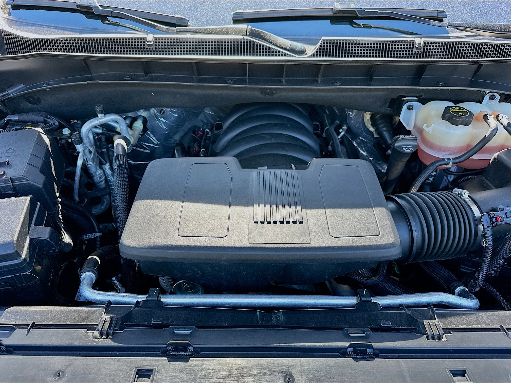 Used 2025 Chevrolet Tahoe High Country image 36