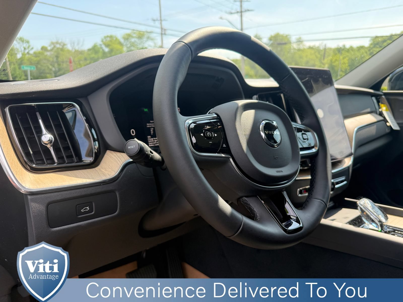 New 2026 Volvo XC60 B5 Plus w/ Protection Package Premier AWD/4WD image 12