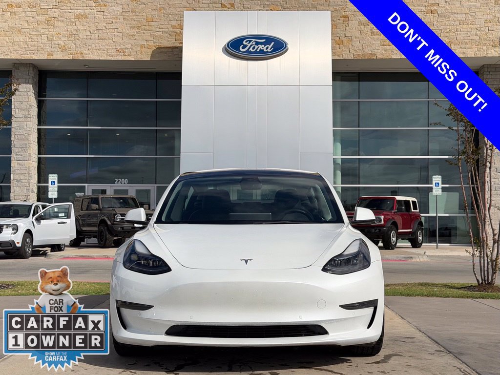 Used 2022 Tesla Model 3 RWD image 2