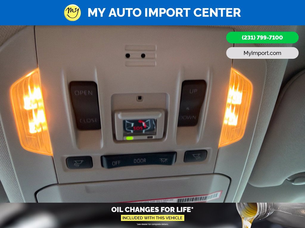 Used 2023 Toyota Highlander XLE AWD/4WD image 21