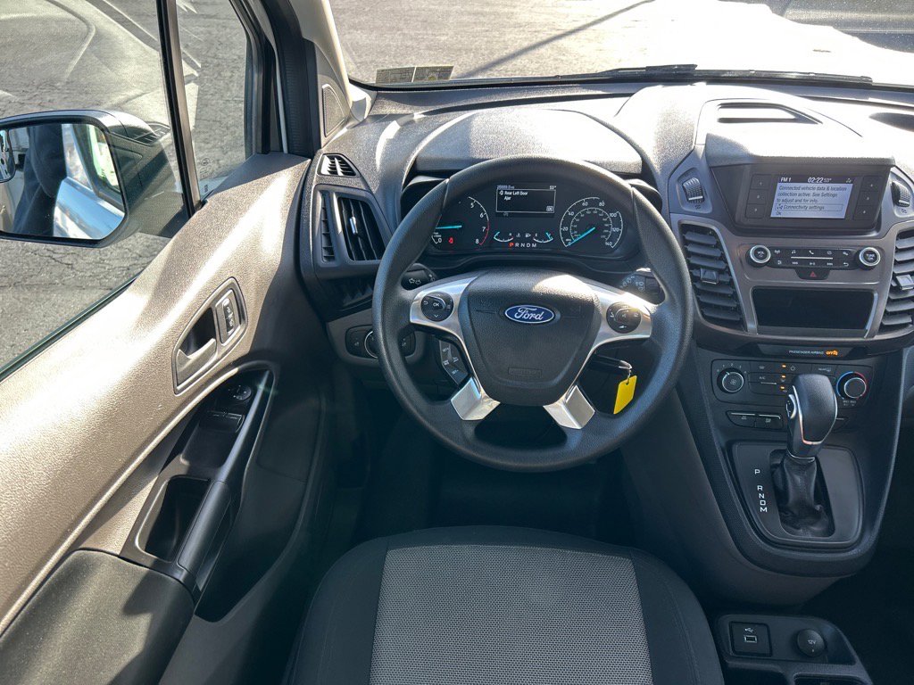 Used 2023 Ford Transit Connect XL image 2