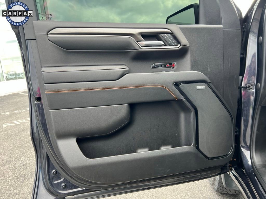 Used 2023 GMC Sierra 1500 AT4 w/ Technology Package AWD/4WD image 10