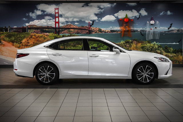 Certified 2025 Lexus ES 350 w/ Premium Package FWD image 5