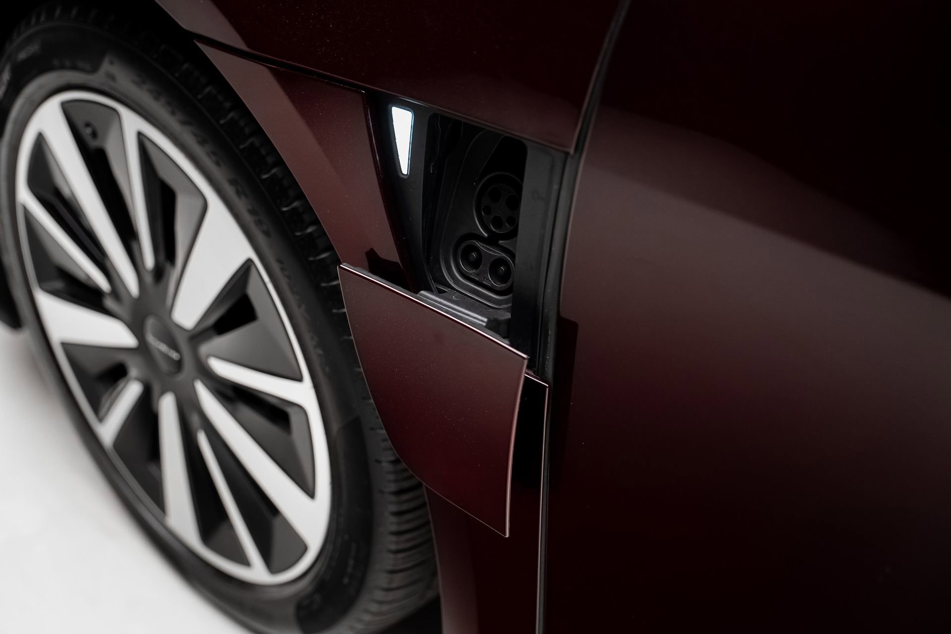 Used 2022 Lucid Air Grand Touring image 24