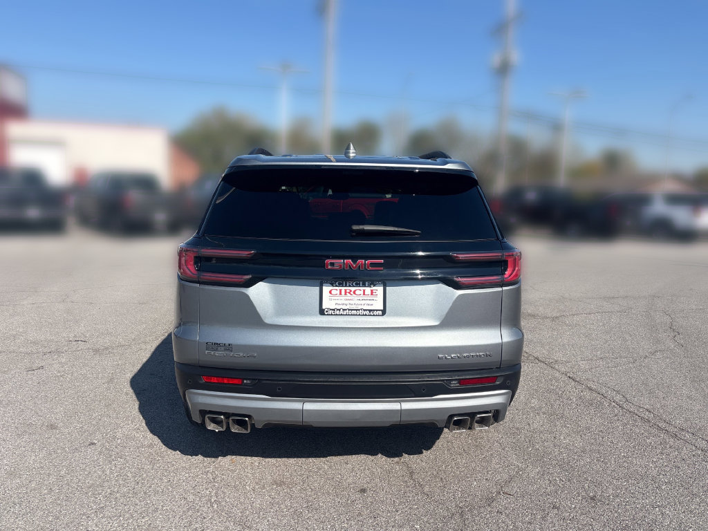 Used 2026 GMC Acadia Elevation w/ Elevation Premium Package FWD image 6