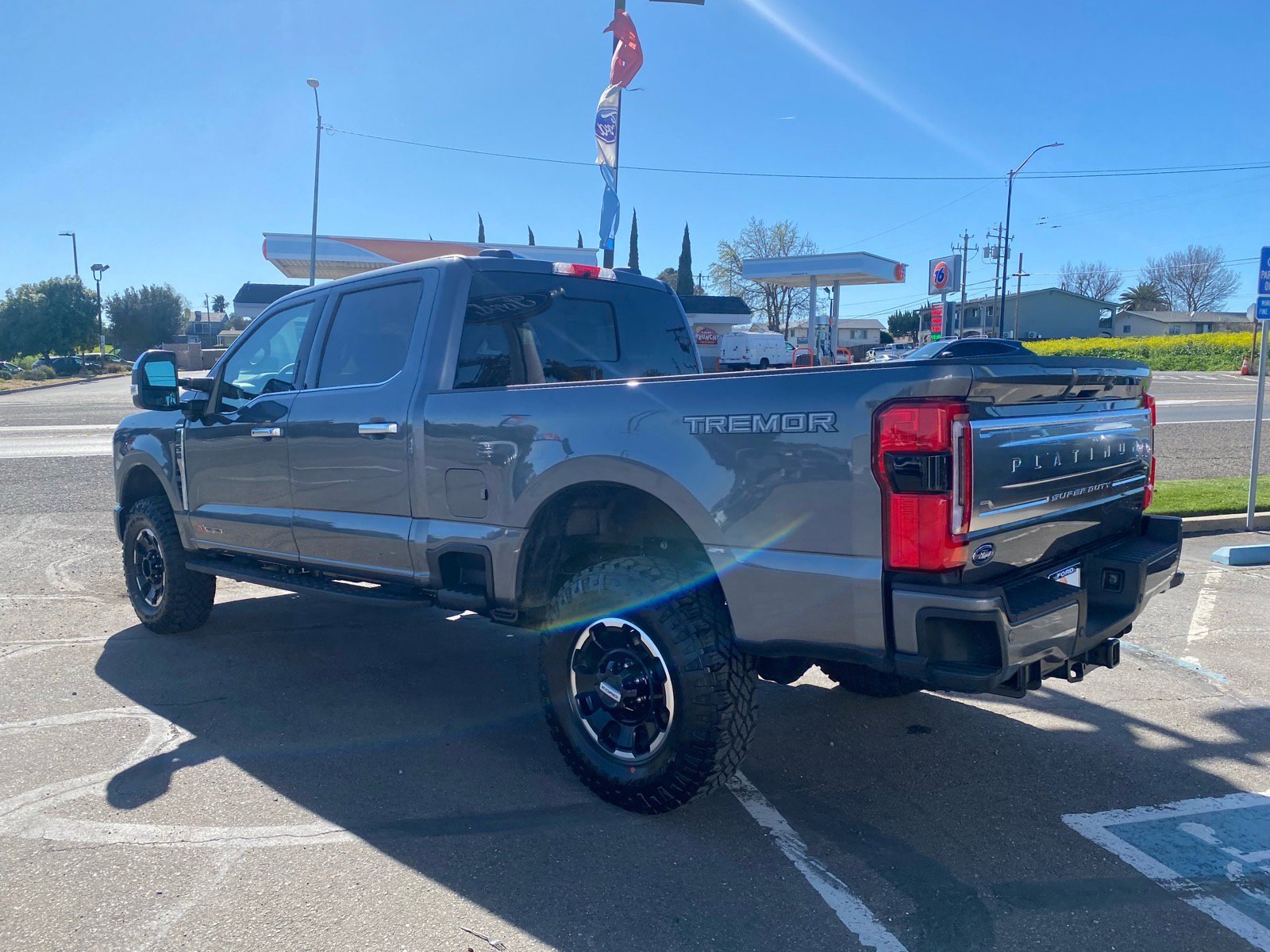 New 2026 Ford F250 Platinum w/ Platinum Plus Package image 6