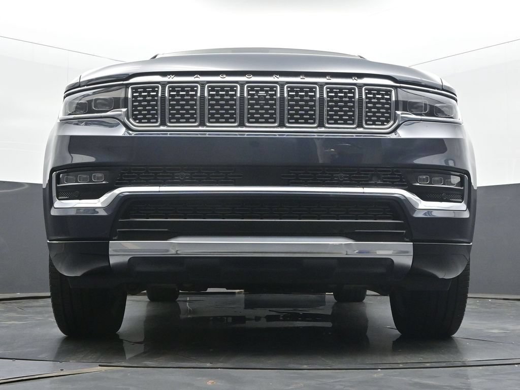 Used 2025 Jeep Grand Wagoneer Series III w/ Rear Seat Video Group 1 AWD/4WD image 46