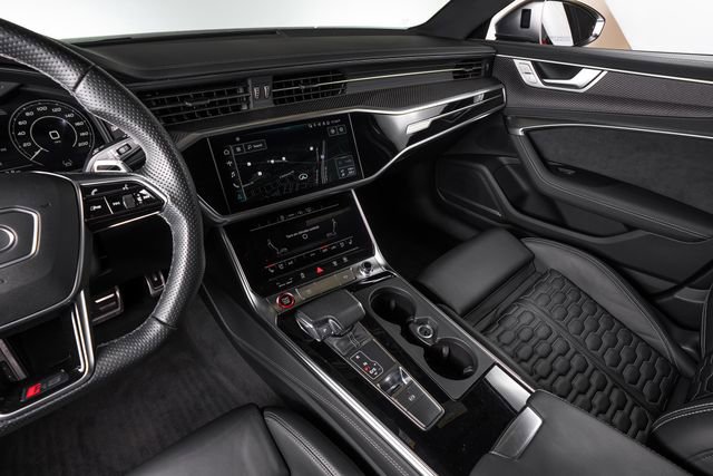 Used 2022 Audi RS 6 image 31