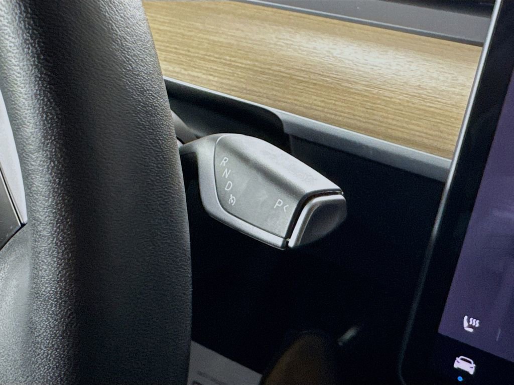 Used 2023 Tesla Model Y Long Range image 18