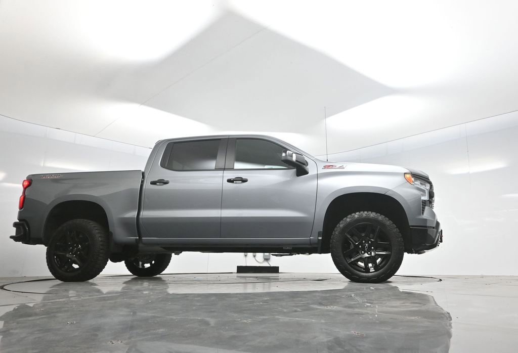 Used 2024 Chevrolet Silverado 1500 LT Trail Boss w/ LT Trail Boss Premium Package AWD/4WD image 61