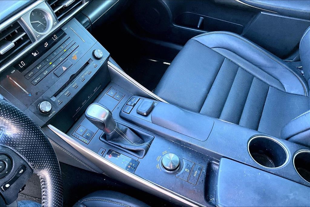 Used 2016 Lexus IS 200t RWD image 11