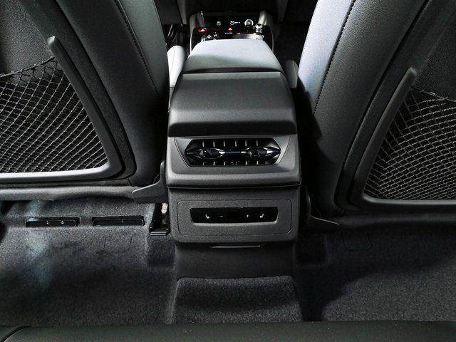 New 2027 Audi SQ6 e-tron Premium Plus AWD/4WD image 22