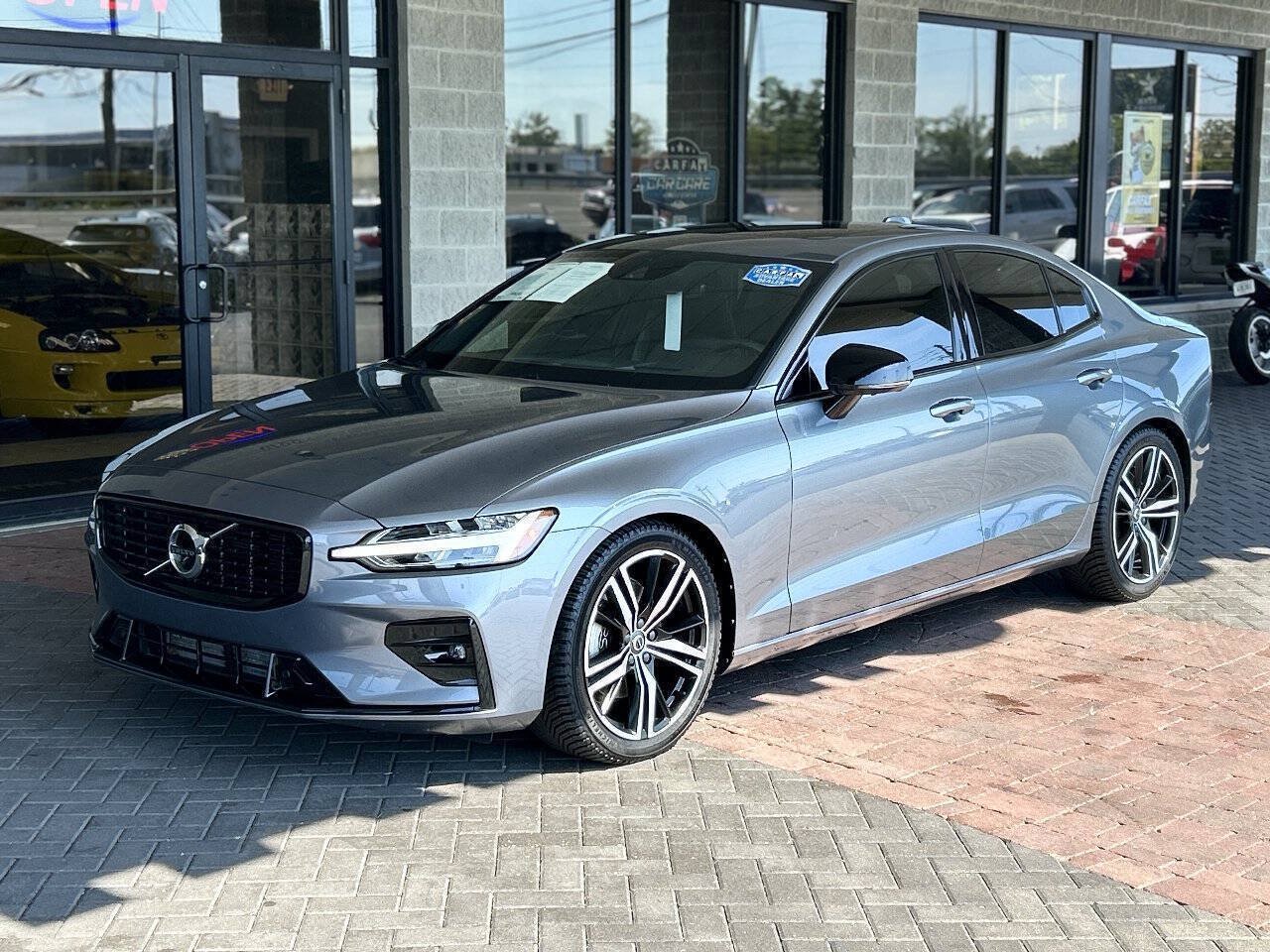 Used 2021 Volvo S60 T5 R-Design AWD/4WD image 89