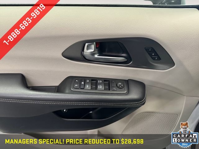 Used 2024 Chrysler Pacifica Limited FWD image 27